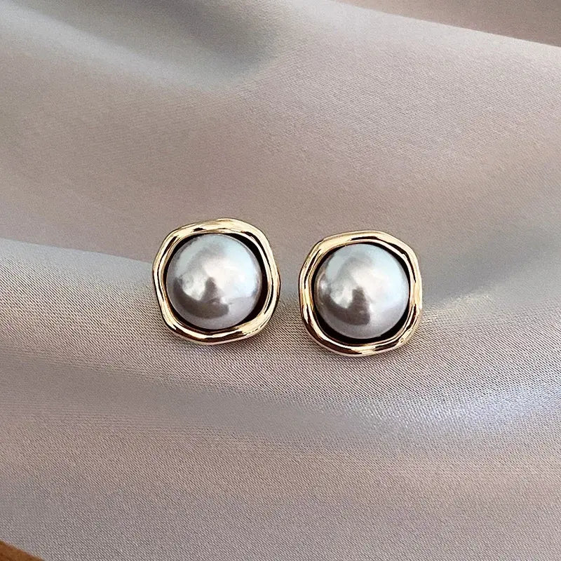 Luxe Black Pearl Earrings