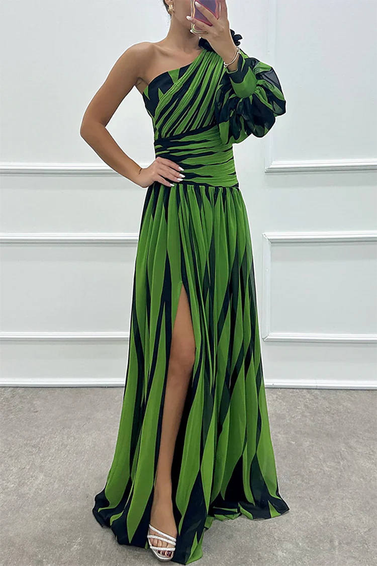 Stella™ | Elegant Striped One-Shoulder Maxi Dress