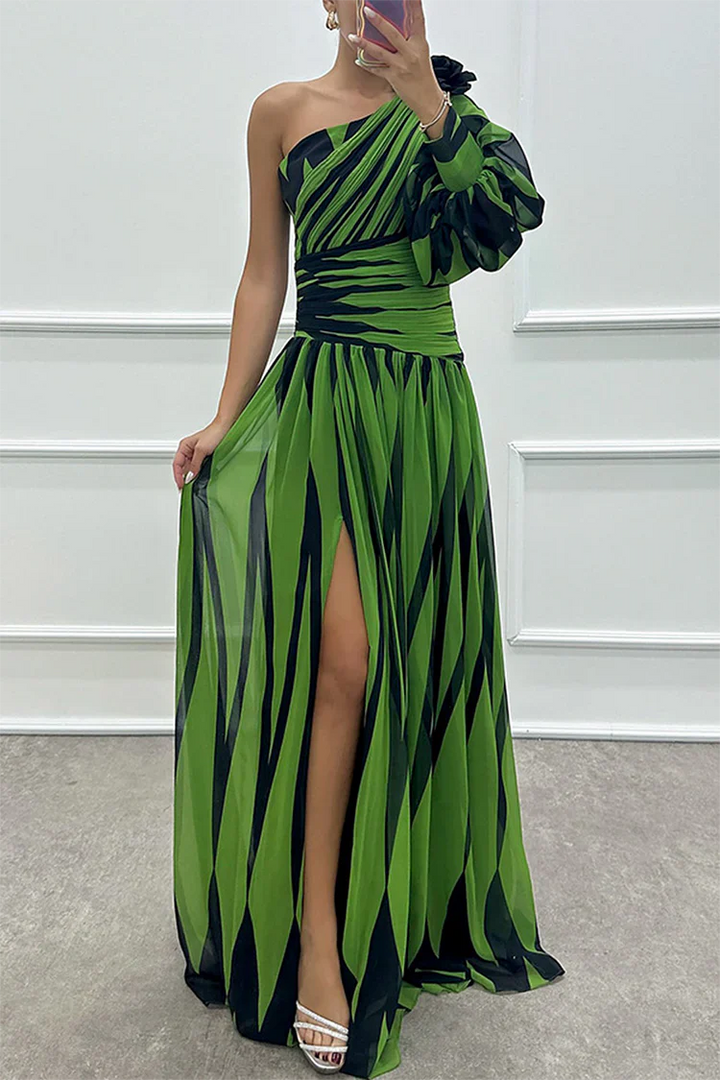 Stella™ | Elegant Striped One-Shoulder Maxi Dress